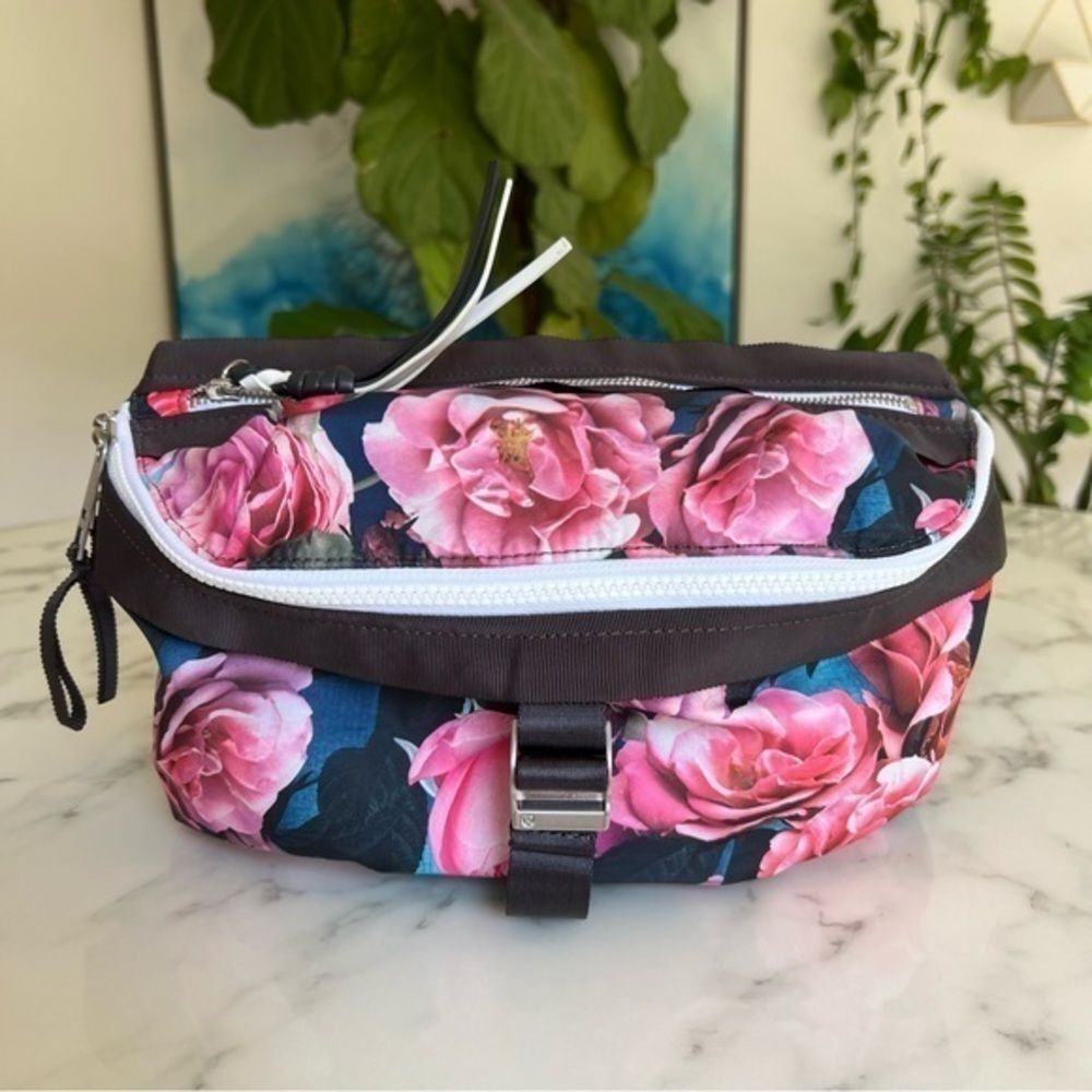 NWOT Lululemon Go Lightly Bag Secret Garden Crossbody Belt Bag Floral Print Rose